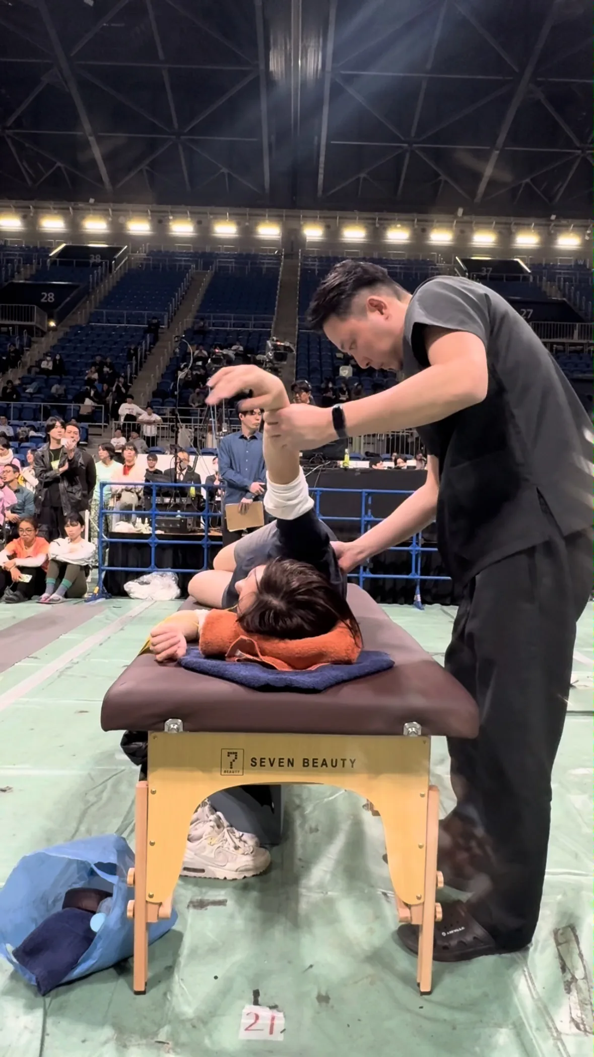 整体日本一決定戦2025 決勝で施術を行う整体院NAGAMURA