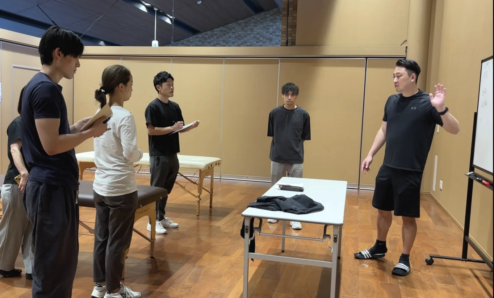 NAGAMURA Clinical Lab. 少人数制臨床セミナーの様子